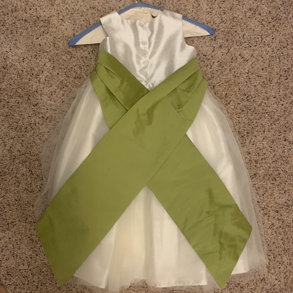 Flower Girl Dress - Picture 2 of 3